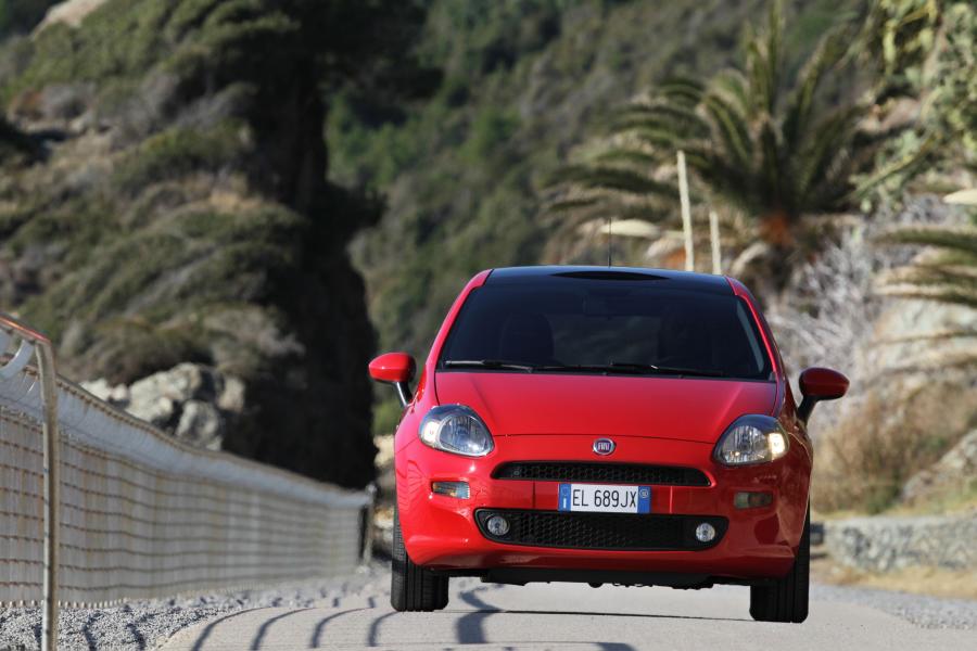  Fiat Punto 2012 года  (фото 23 из 44)